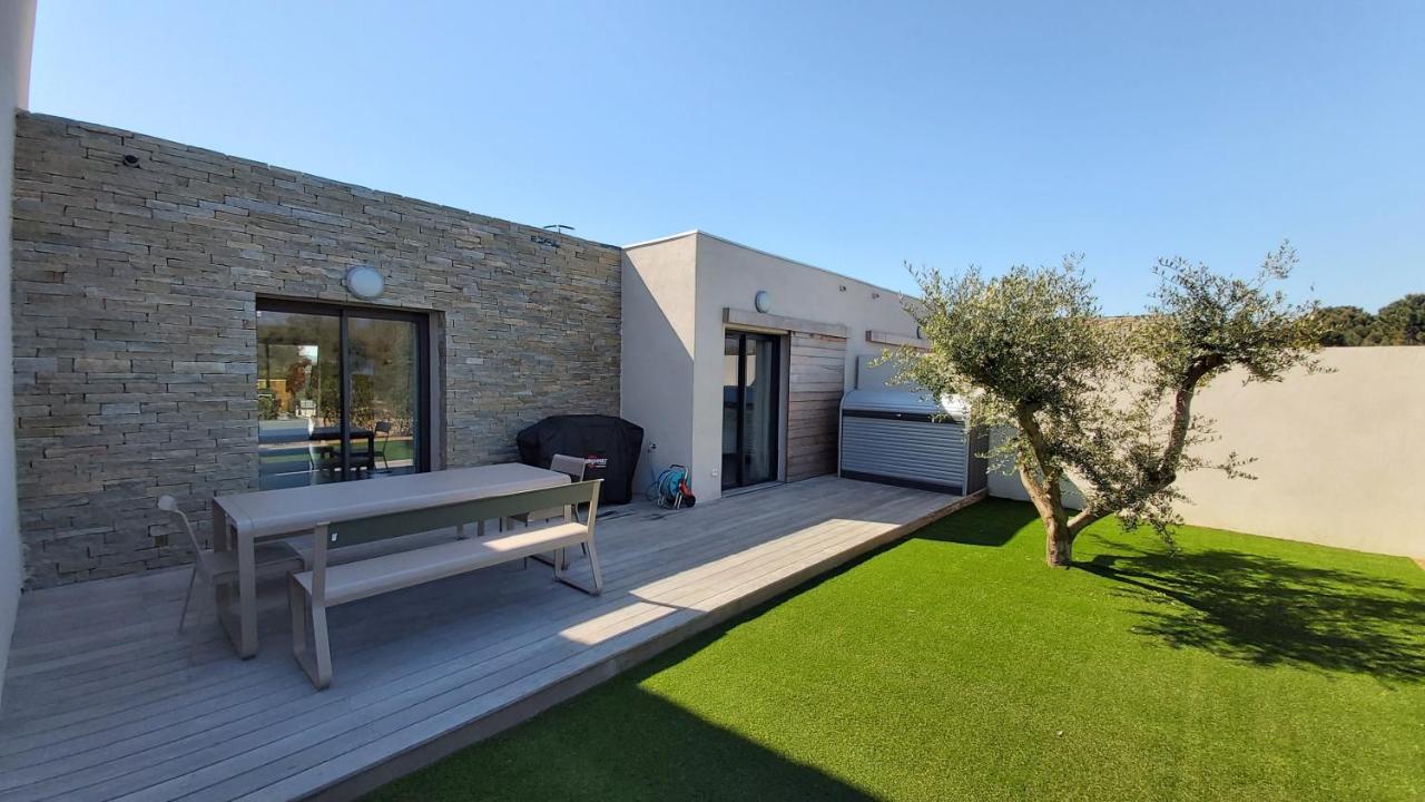 Villa Home Holiday A Cala Rossa Леччи Екстериор снимка