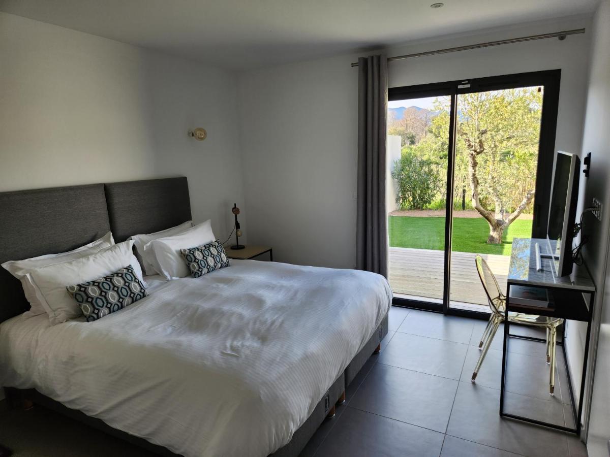 Villa Home Holiday A Cala Rossa Леччи Екстериор снимка