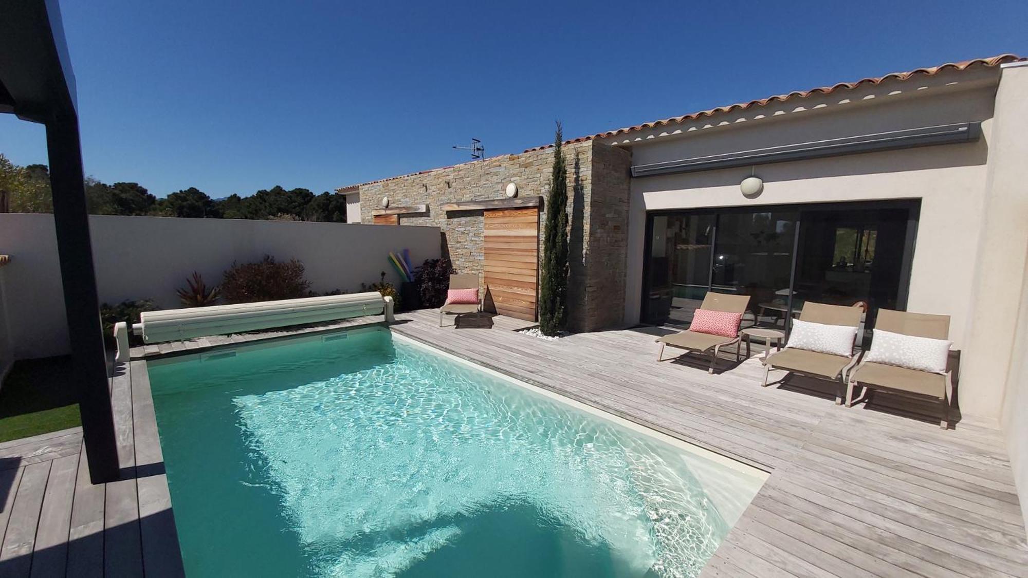 Villa Home Holiday A Cala Rossa Леччи Екстериор снимка